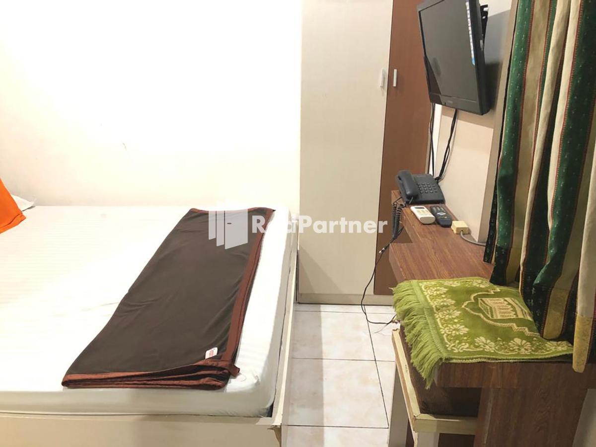 Seungit Syariah Inn Tebet Mitra Reddoorz Jakarta Extérieur photo